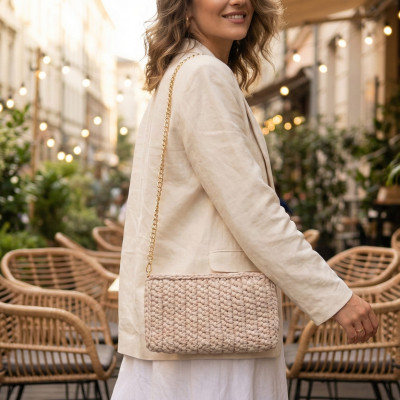 Handmade Chunky T-Shirt Yarn Clutch in Beige - Modern Clutch Purse Handmade Chunky T-Shirt Yarn Clutch in Beige - Modern Clutch Purse