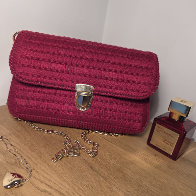 Handmade Red Cotton Yarn Crochet Bag – Elegant Shoulder Purse with Gold Chain