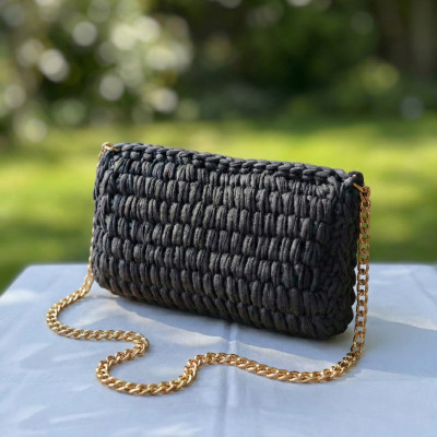 Handmade Chunky T-Shirt Yarn Crochet Clutch with Gold Chain Strap - Minimalist Shoulder Purse