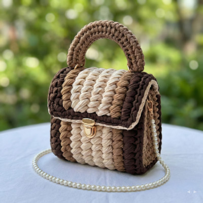 Handmade Tri-Color Crochet T-Shirt Yarn Stitch Handbag, Neutral Coffee Toned Crossbody Purse